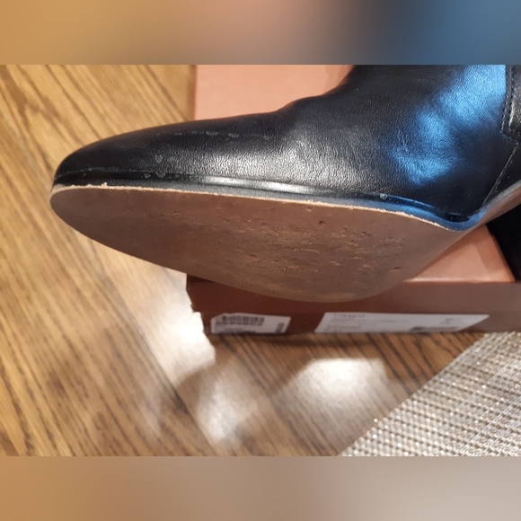 EUC Coach Patricia Leather Blk Booties 9M - Picture 10 of 16
